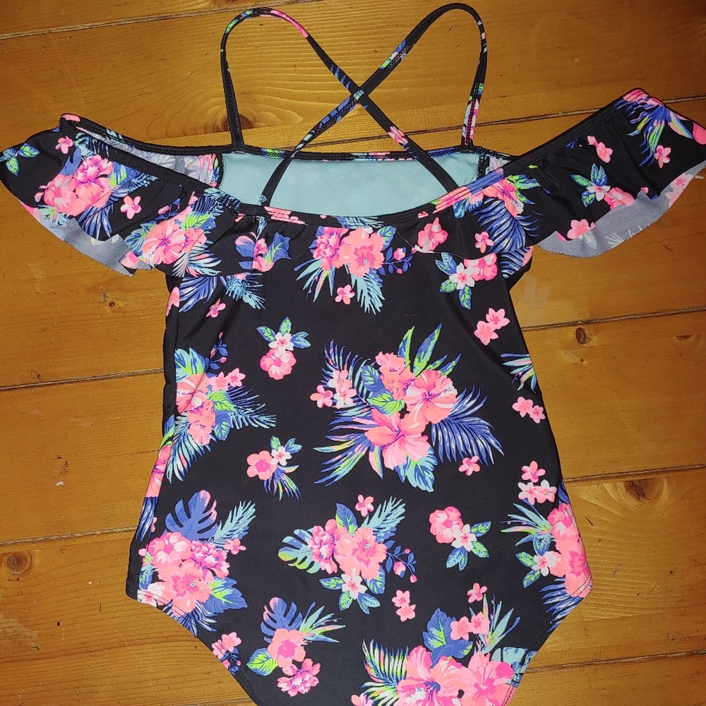 Bathing Suit - Picture 2 of 3